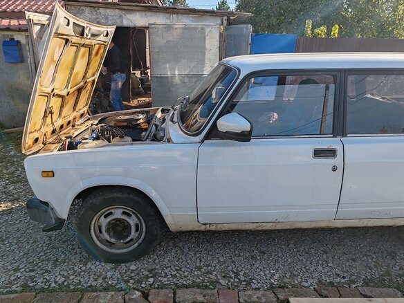 2000 Lada (ВАЗ) 2104 4-speed, белый, 165000 рублей - вид 2