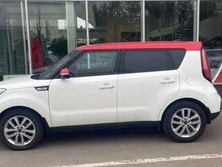 2018 Kia Soul II Рестайлинг, белый, 1700000 рублей, вид 2