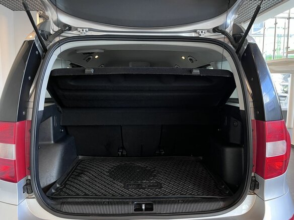 2015 Skoda Yeti I Рестайлинг, серебристый - вид 16