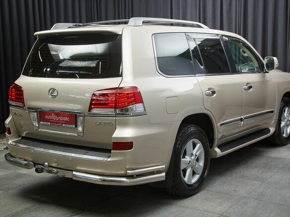 2012 Lexus LX 570 III Рестайлинг, бежевый, 4097000 рублей - вид 3