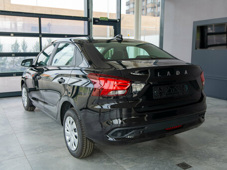 2026 Lada (ВАЗ) Iskra, чёрный, 2400000 рублей, вид 4