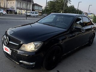 2008 Mercedes-Benz C-Класс 200 III (W204), чёрный, 975000 рублей, вид 1