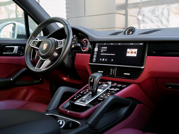 2018 Porsche Cayenne III, белый - вид 36