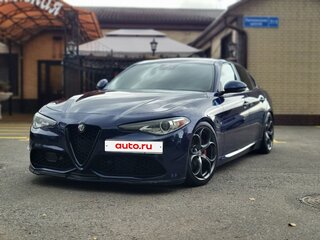2017 Alfa Romeo Giulia II (952), синий, 2500000 рублей, вид 2