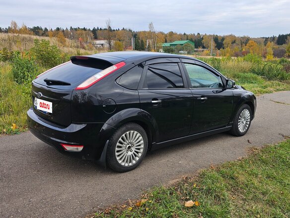 2009 Ford Focus II Рестайлинг, чёрный, 500000 рублей - вид 4