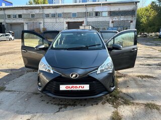 2018 Toyota Vitz III (XP130) Рестайлинг 2, чёрный, 835000 рублей, вид 2