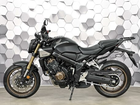 2025 Honda CB 650R, чёрный, 1199000 рублей, вид 4