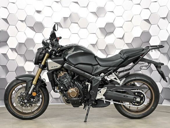 2025 Honda CB 650R, чёрный, 1199000 рублей - вид 3