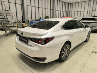 2020 Lexus ES 250 VII, белый, 4250000 рублей, вид 5