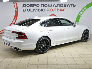 2018 Volvo S90 II, белый, 2485000 рублей, вид 4