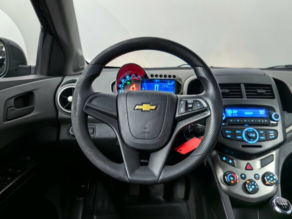2014 Chevrolet Aveo II, чёрный, 726000 рублей - вид 12