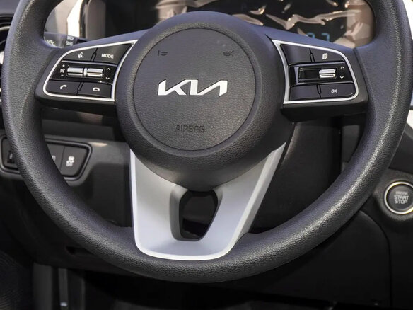 2026 Kia K3 II (China Market) Рестайлинг, белый, 2475000 рублей - вид 9