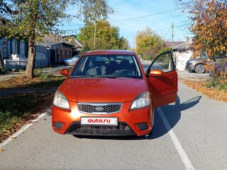 2010 Kia Rio II Рестайлинг, оранжевый, 550000 рублей, вид 1
