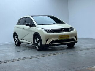2023 BYD Dolphin 44.9 kWh I, бежевый, 1350678 рублей, вид 3