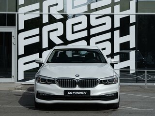 2017 BMW 5 серии 520d VII (G30/G31/G38), белый, 2750000 рублей, вид 3