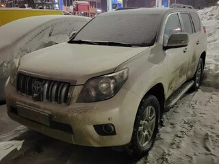 2010 Toyota Land Cruiser Prado 150 Series, белый, 2800000 рублей, вид 4