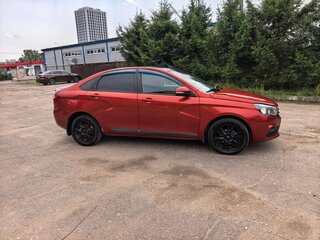 2017 Lada (ВАЗ) Vesta I, красный, 850000 рублей, вид 4