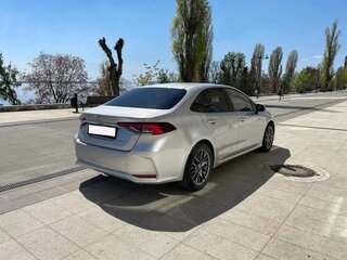 2022 Toyota Corolla XII (E210), серебристый, 1660000 рублей, вид 5