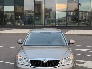 2011 Skoda Octavia II (A5) Рестайлинг, серый, 719000 рублей, вид 2