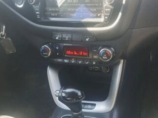 2017 Kia Ceed II Рестайлинг, белый, 760000 рублей, вид 5