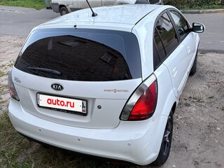 2011 Kia Rio II Рестайлинг, белый, 350000 рублей, вид 3