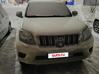 2010 Toyota Land Cruiser Prado 150 Series, белый, 2800000 рублей, вид 3