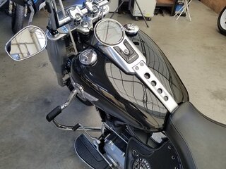2019 Harley-Davidson Fat Boy, чёрный, 1397000 рублей, вид 4