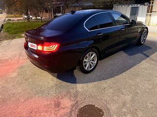 2016 BMW 5 серии 520i VI (F10/F11/F07) Рестайлинг, чёрный, 1500000 рублей, вид 4