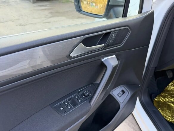 2022 Volkswagen Tiguan Allspace II Рестайлинг, белый, 2342000 рублей - вид 11