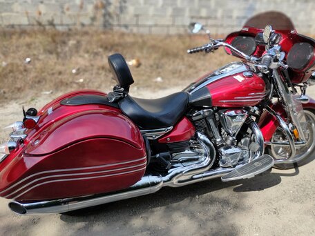 2009 Yamaha XV 1900, красный, 999999 рублей, вид 1