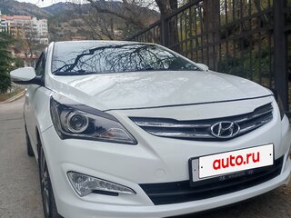 2015 Hyundai Solaris I Рестайлинг, белый, 1050000 рублей, вид 2