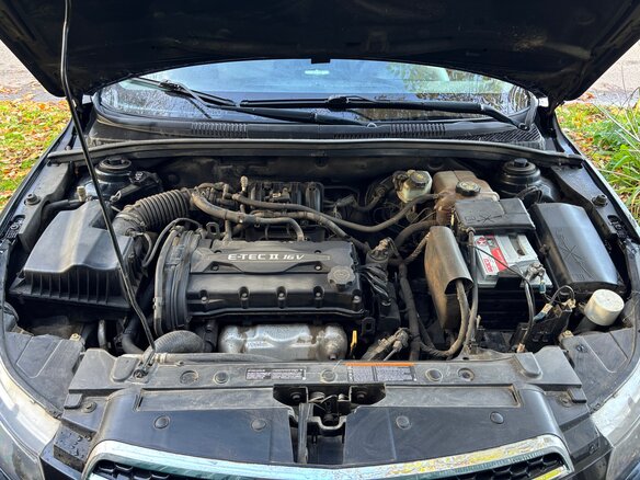 2012 Chevrolet Cruze I, чёрный, 735000 рублей - вид 8