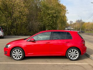 2014 Volkswagen Golf VII, красный, 1340000 рублей, вид 3