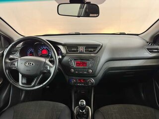 2012 Kia Rio 5-speed III, чёрный, 614000 рублей, вид 5