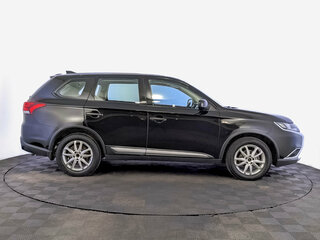 2017 Mitsubishi Outlander III Рестайлинг 2, чёрный, 1540000 рублей, вид 4