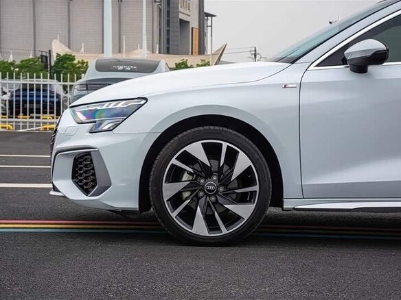 2023 Audi A3 35 TFSI IV (8Y), белый, 1730333 рублей - вид 6