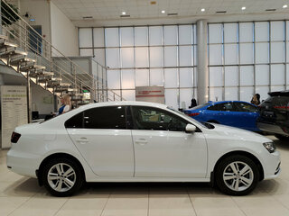 2015 Volkswagen Jetta VI Рестайлинг, белый, 1399000 рублей, вид 4