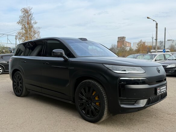 2025 Denza N9 46.9 kWh, чёрный, 6750000 рублей