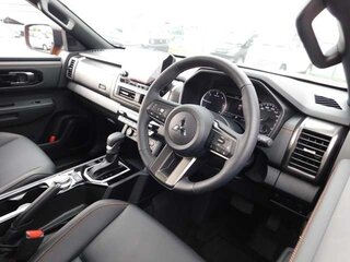 2025 Mitsubishi L200 VI, оранжевый, 4178000 рублей, вид 2