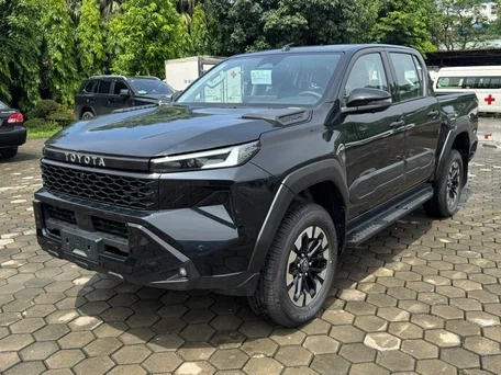 2026 Toyota Hilux IX, чёрный, 7000000 рублей, вид 1