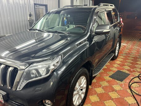 2016 Toyota Land Cruiser Prado 150 Series Рестайлинг 1, чёрный, 4100000 рублей, вид 2