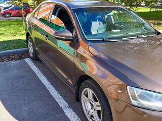 2011 Volkswagen Jetta VI, коричневый, 640000 рублей, вид 1