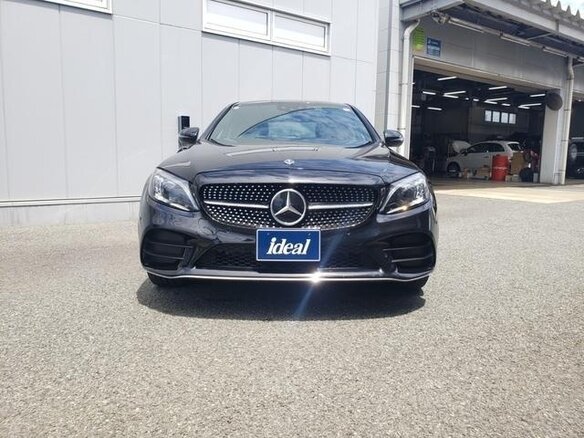 2020 Mercedes-Benz C-Класс 180 IV (W205) Рестайлинг, чёрный - вид 1