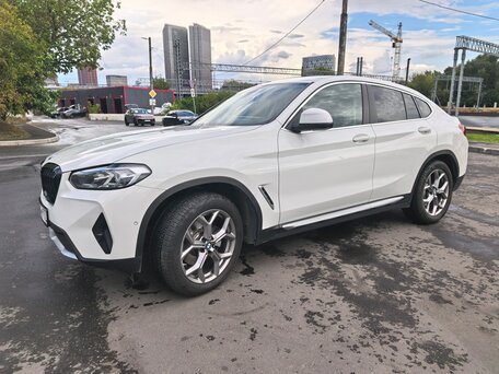 2021 BMW X4 20d II (G02) Рестайлинг, белый, 6100000 рублей, вид 4