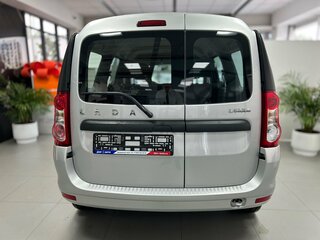 2026 Lada (ВАЗ) Largus I Рестайлинг, серебристый, 1607000 рублей, вид 3
