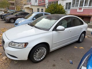 2011 Volvo S40 II Рестайлинг, белый, 850000 рублей, вид 1