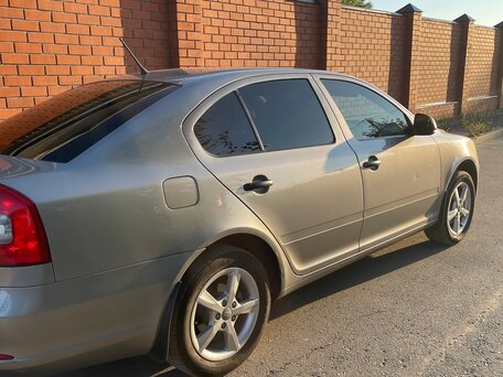 2012 Skoda Octavia II (A5) Рестайлинг, серый, 770000 рублей, вид 5