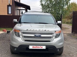 2014 Ford Explorer V, серебристый, 1800000 рублей, вид 1