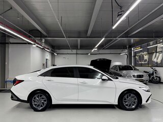 2023 Hyundai Avante VII Рестайлинг, белый, 1500000 рублей, вид 5