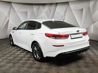 2019 Kia Optima IV Рестайлинг, белый, 1395150 рублей, вид 4
